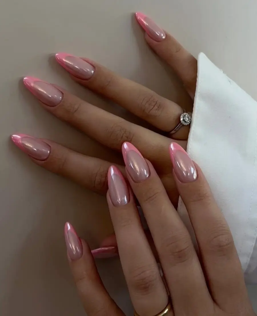 Elegant pink French tip nail design inspiration
