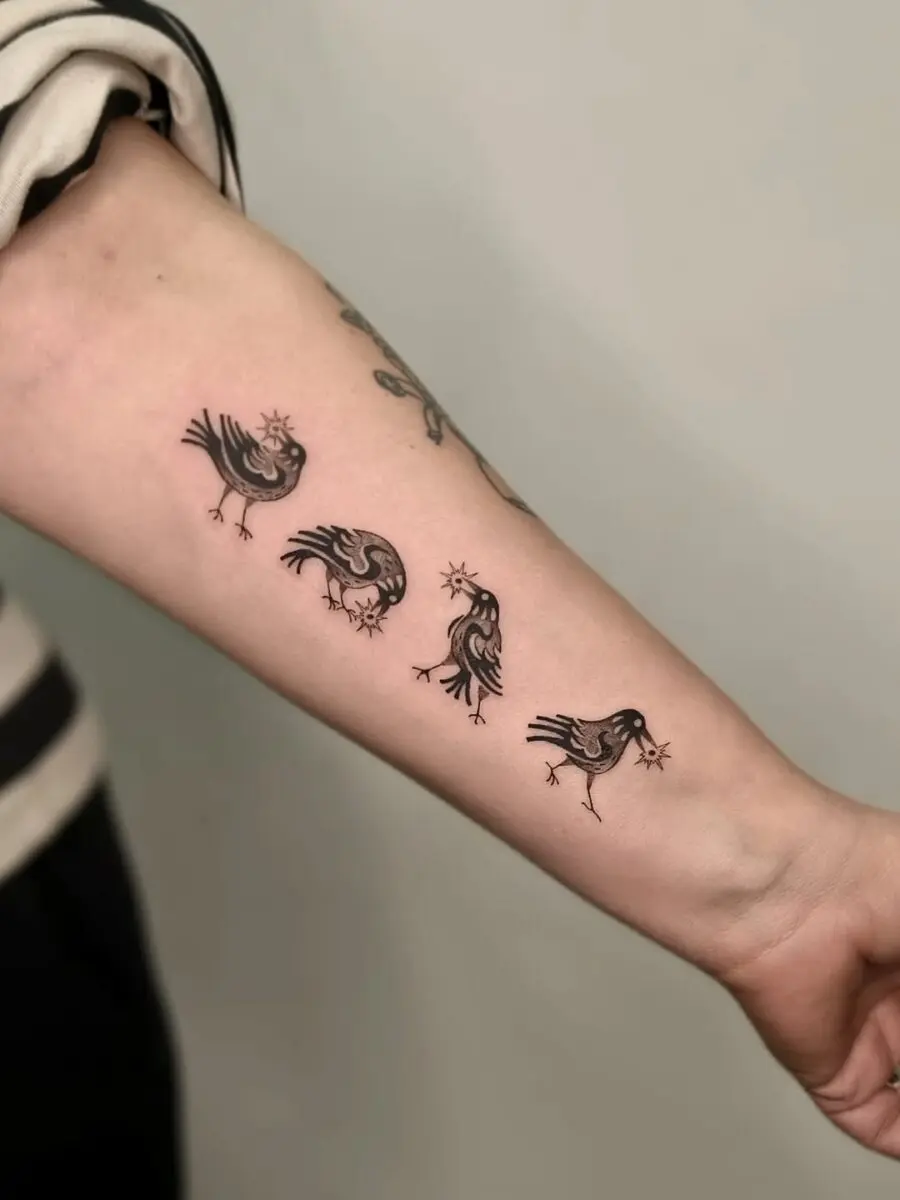 Stylish and minimalistic raven tattoo design
