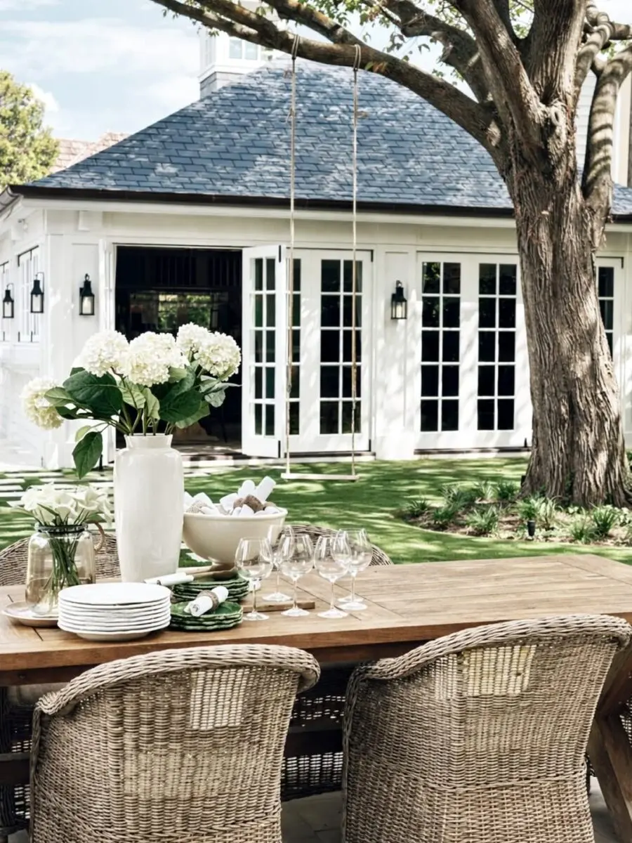 Inviting rustic charm for outdoor dining
