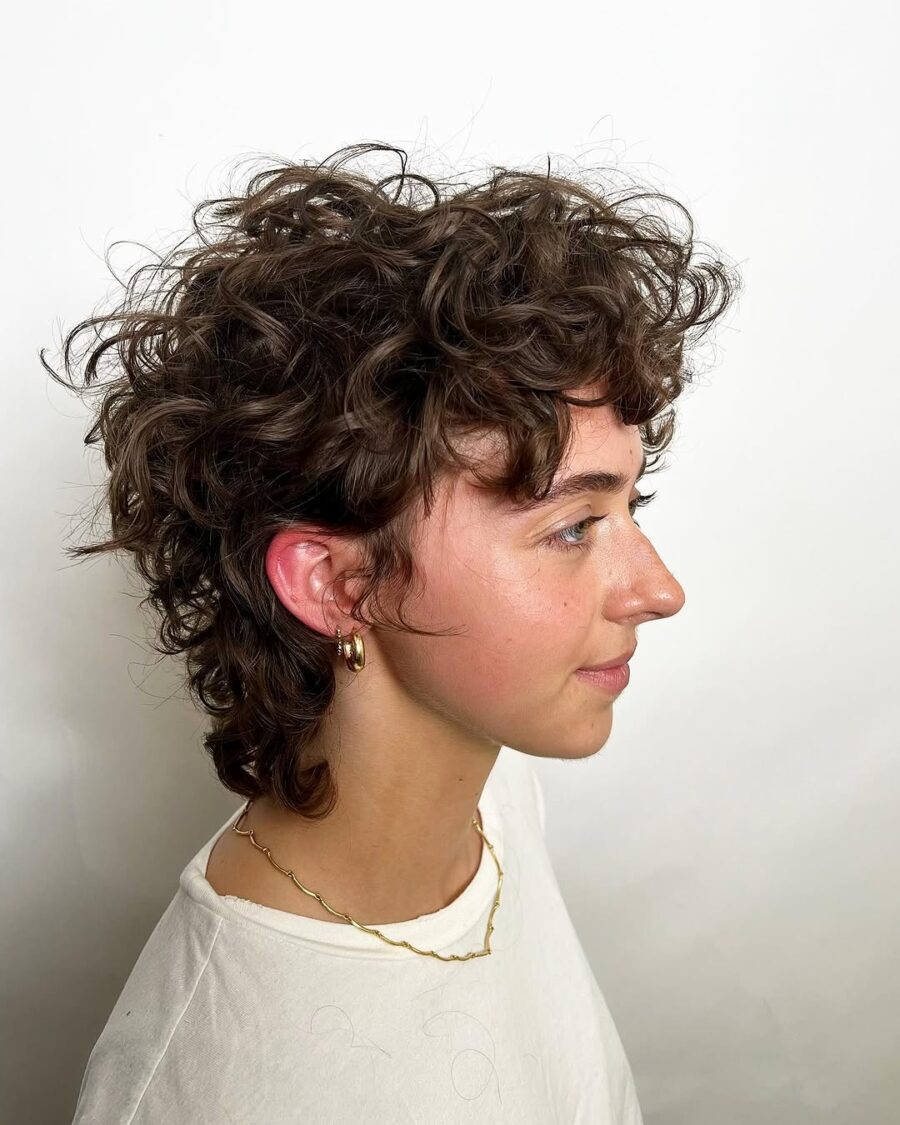 Chic Side Profile of a Curly Shag