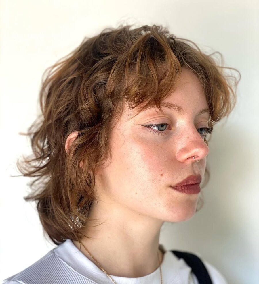 Trendy short curly shag with soft texture