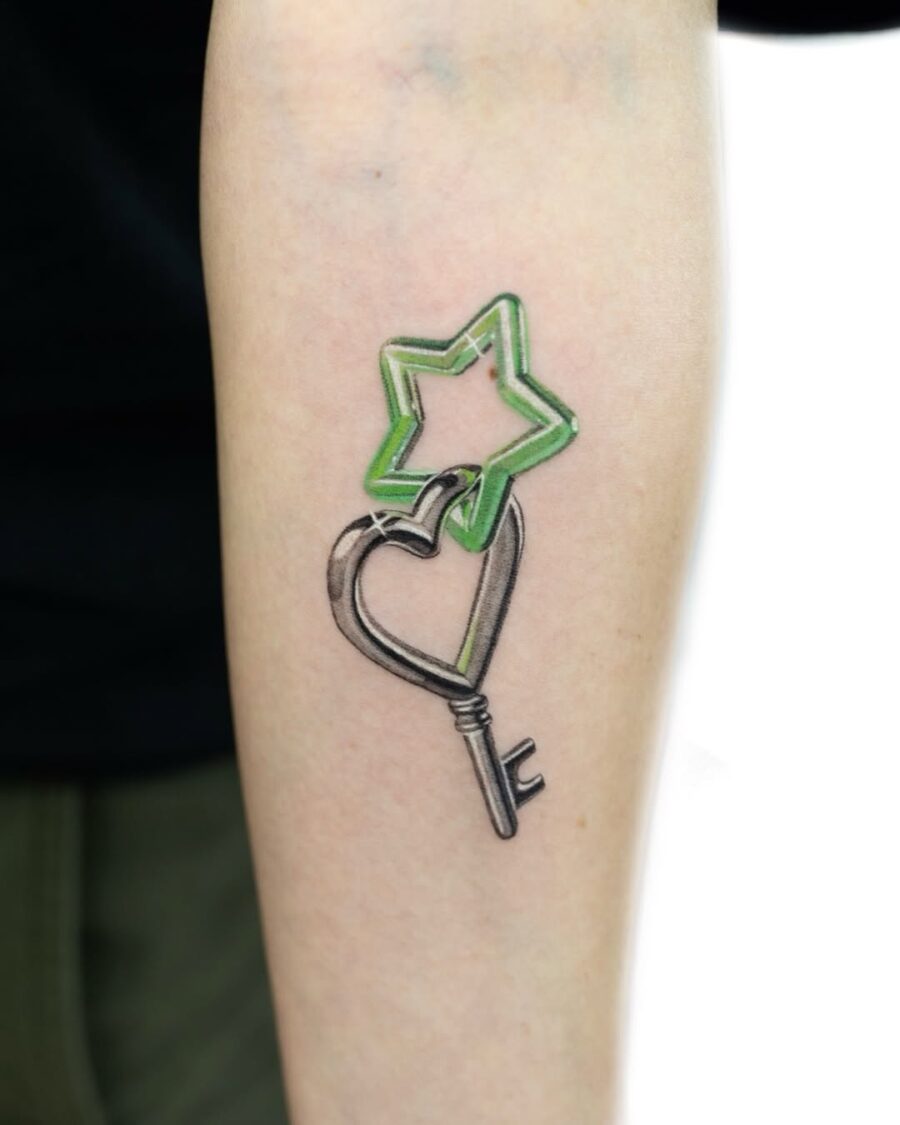 Stylish key tattoo with star and heart design