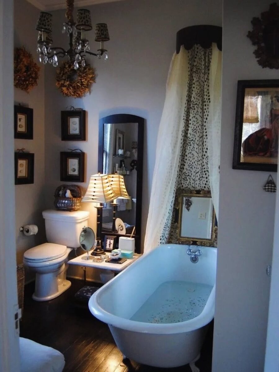 Elegant vintage touches transform a cozy bathroom