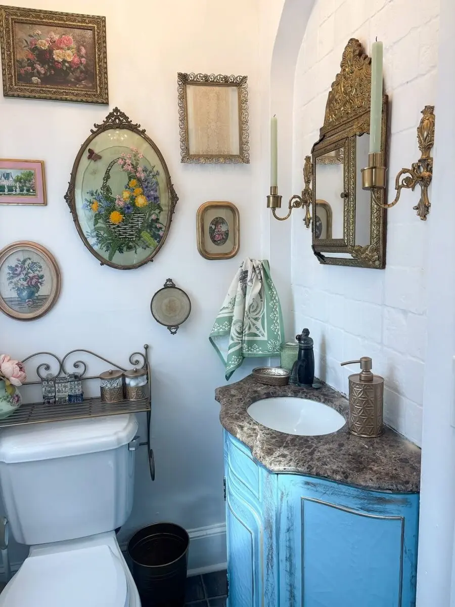 Charming vintage accents adorn a cozy bathroom