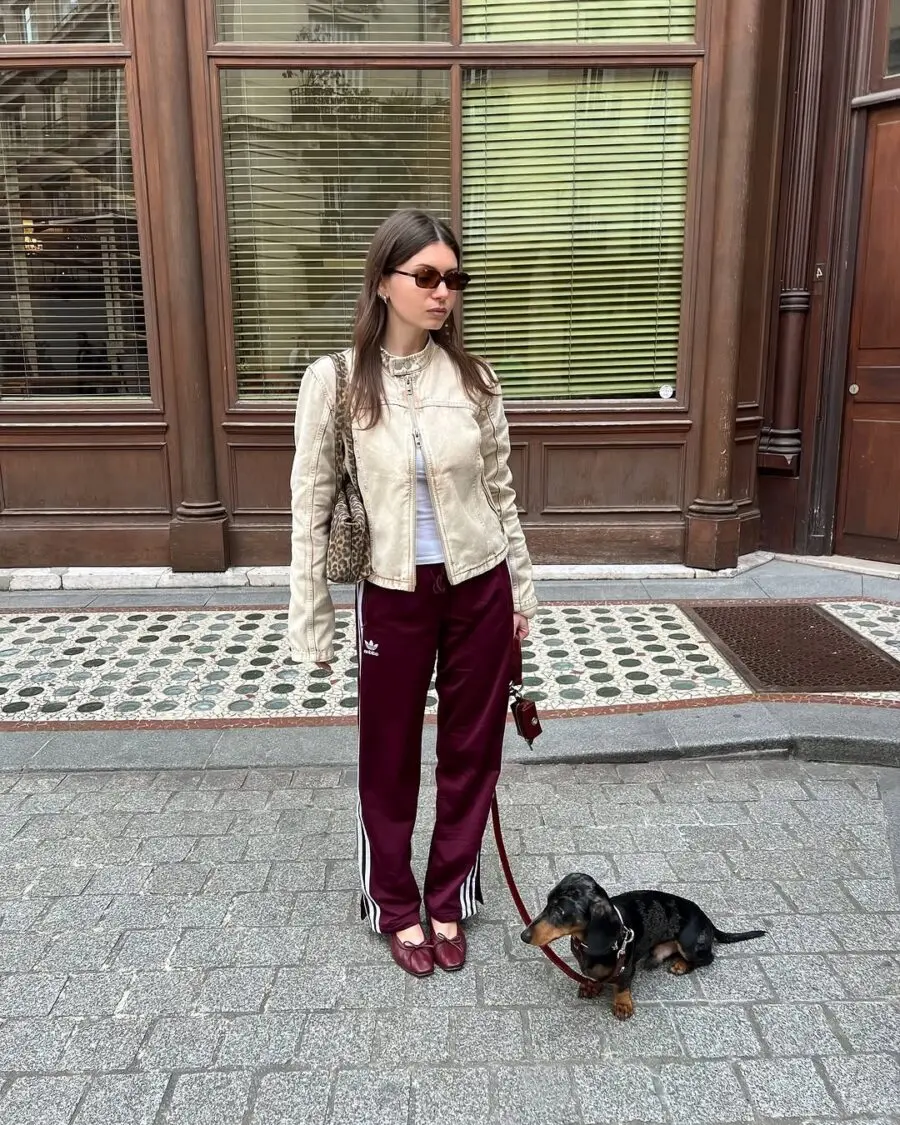 Chic Maroon Pants with Sporty Vibes