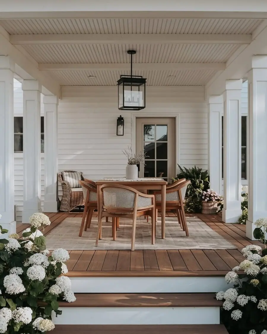 Charming porch dining for outdoor gatherings