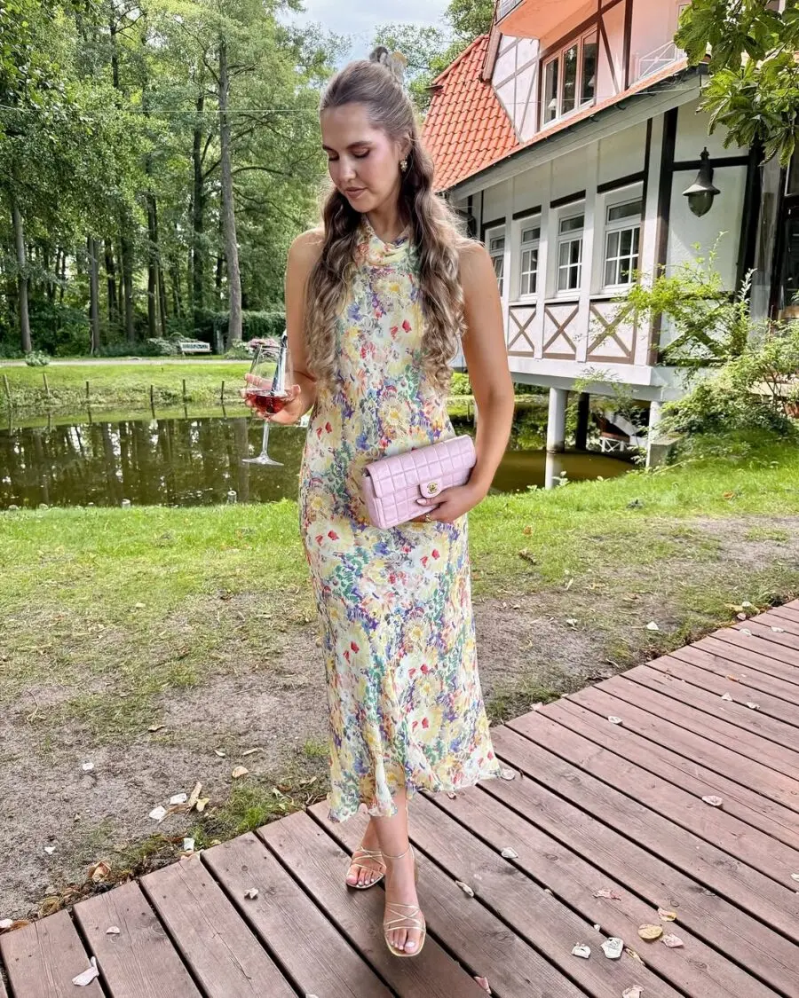 Charming Floral Dress for Summer Weddings