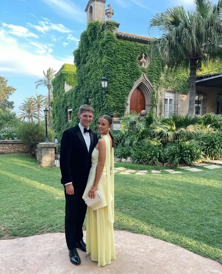 Elegant summer wedding outfits for couples