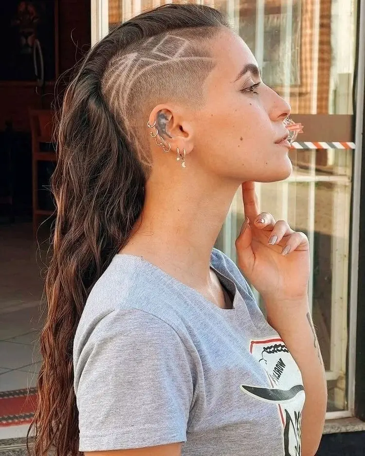 Stylish undercut with intricate design and waves