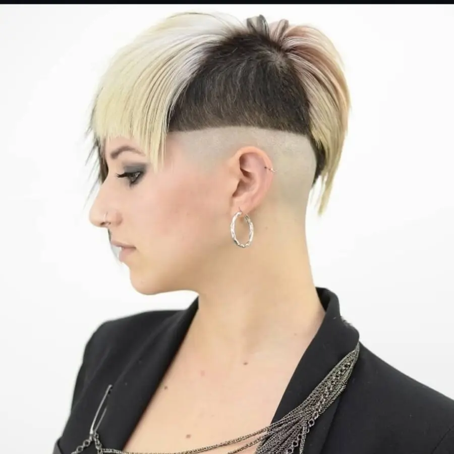 Chic undercut with bold color contrast