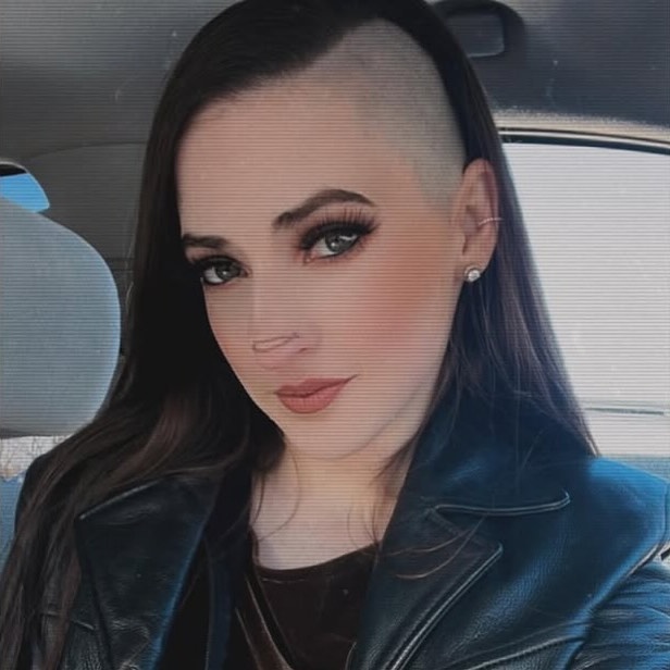 Chic undercut hairstyle with elegant vibes