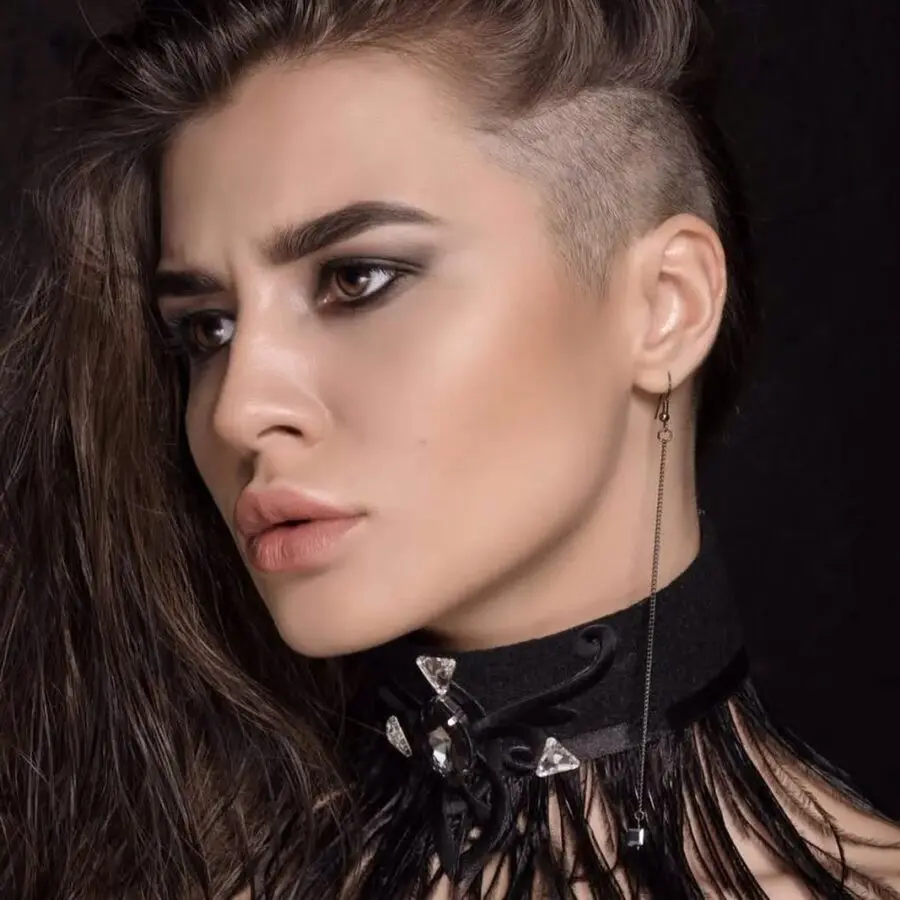 Chic Undercut with Bold Shaved Side