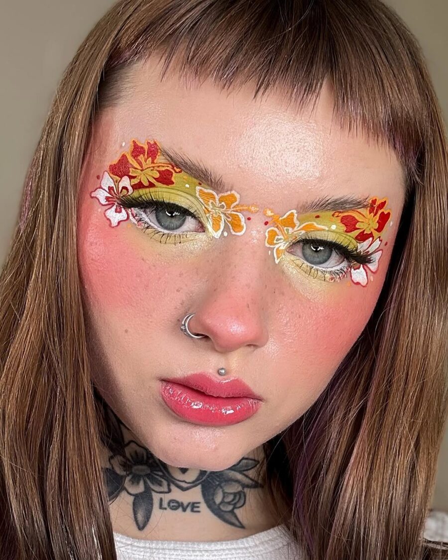 Bright floral makeup for a summer getaway