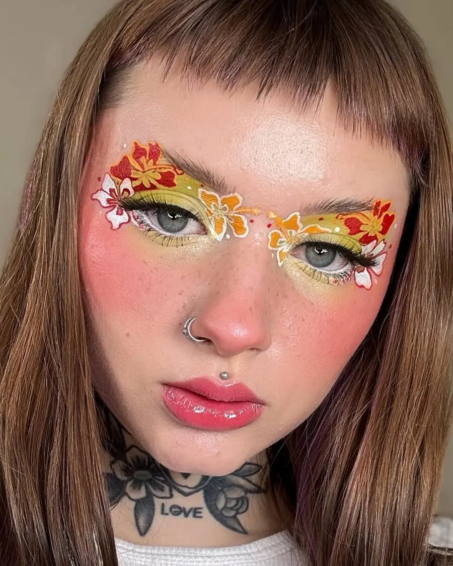 Bright floral makeup for a summer getaway