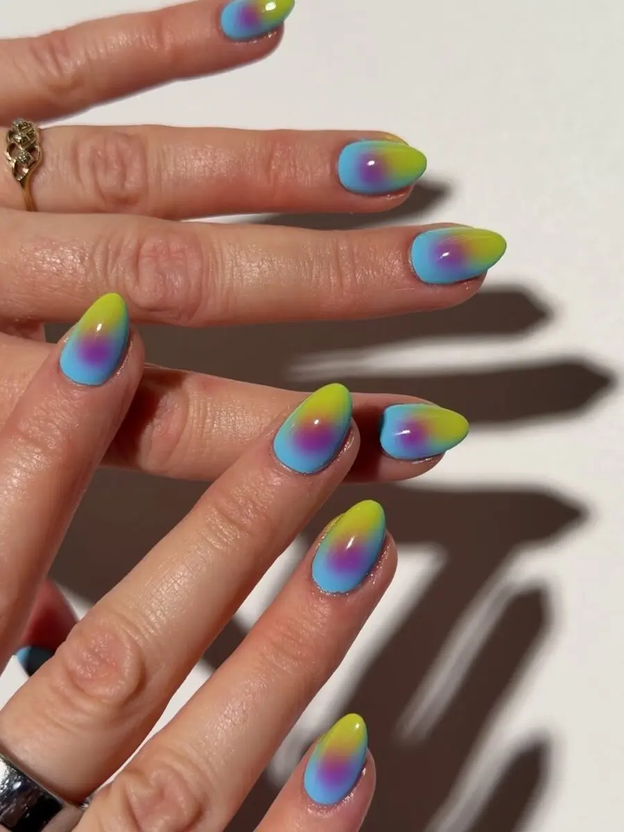Stunning gradient aura nail art design