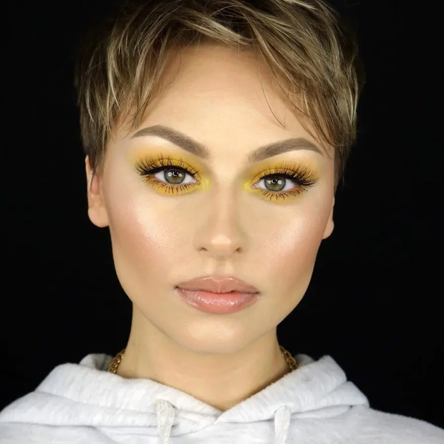 Bold yellow hues for striking makeup looks