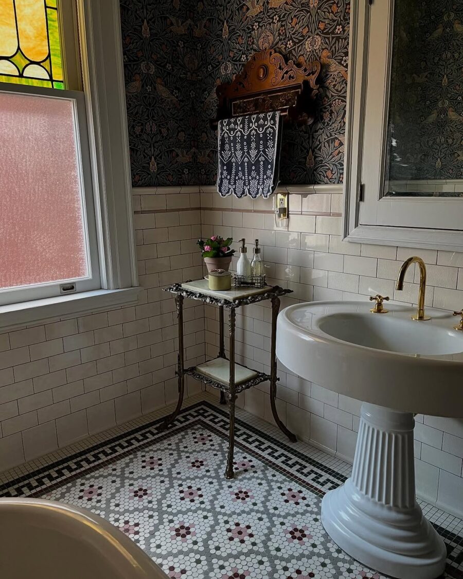 Charming vintage aesthetics in cozy bathroom space