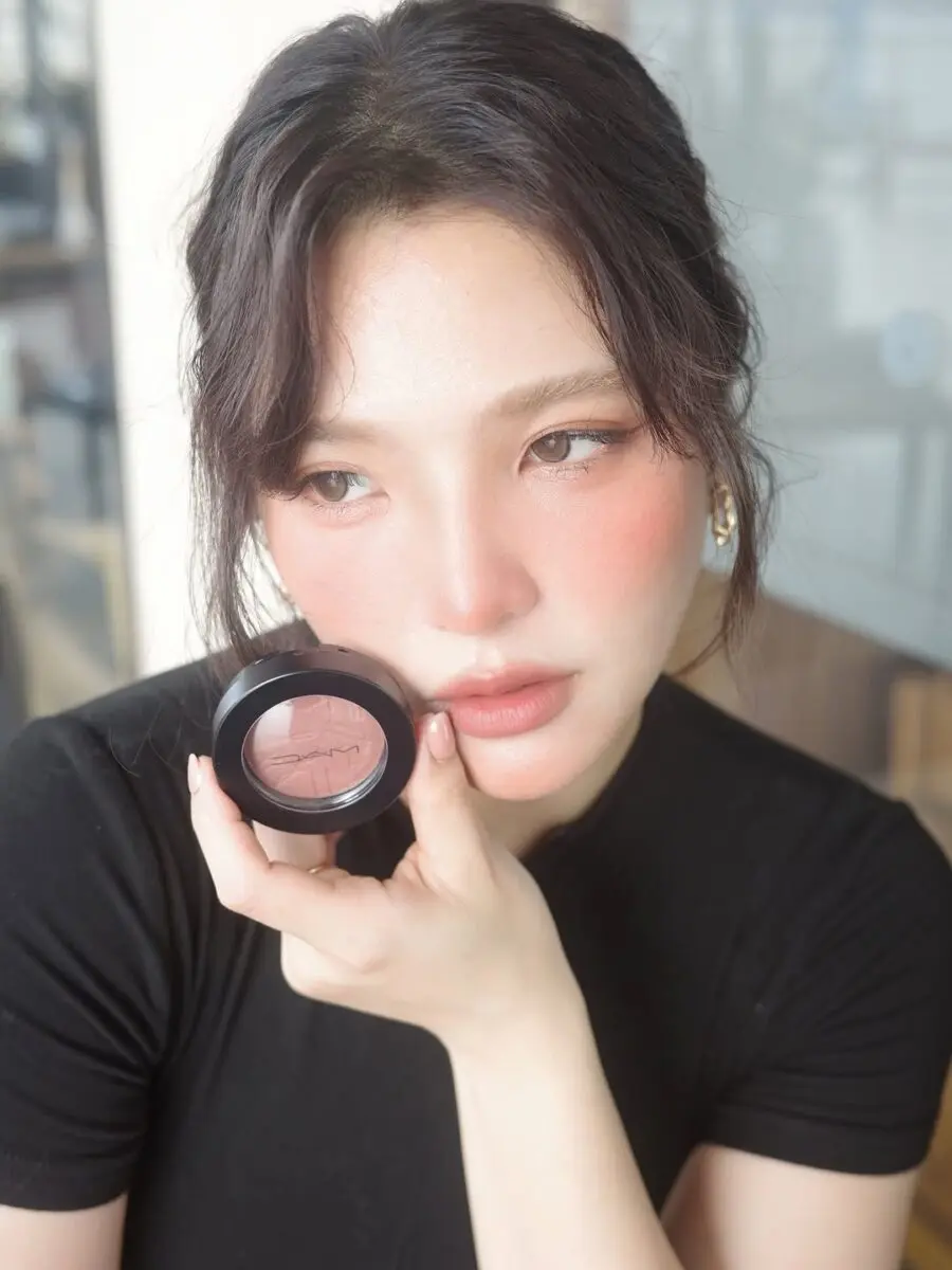 Effortless natural makeup look for work