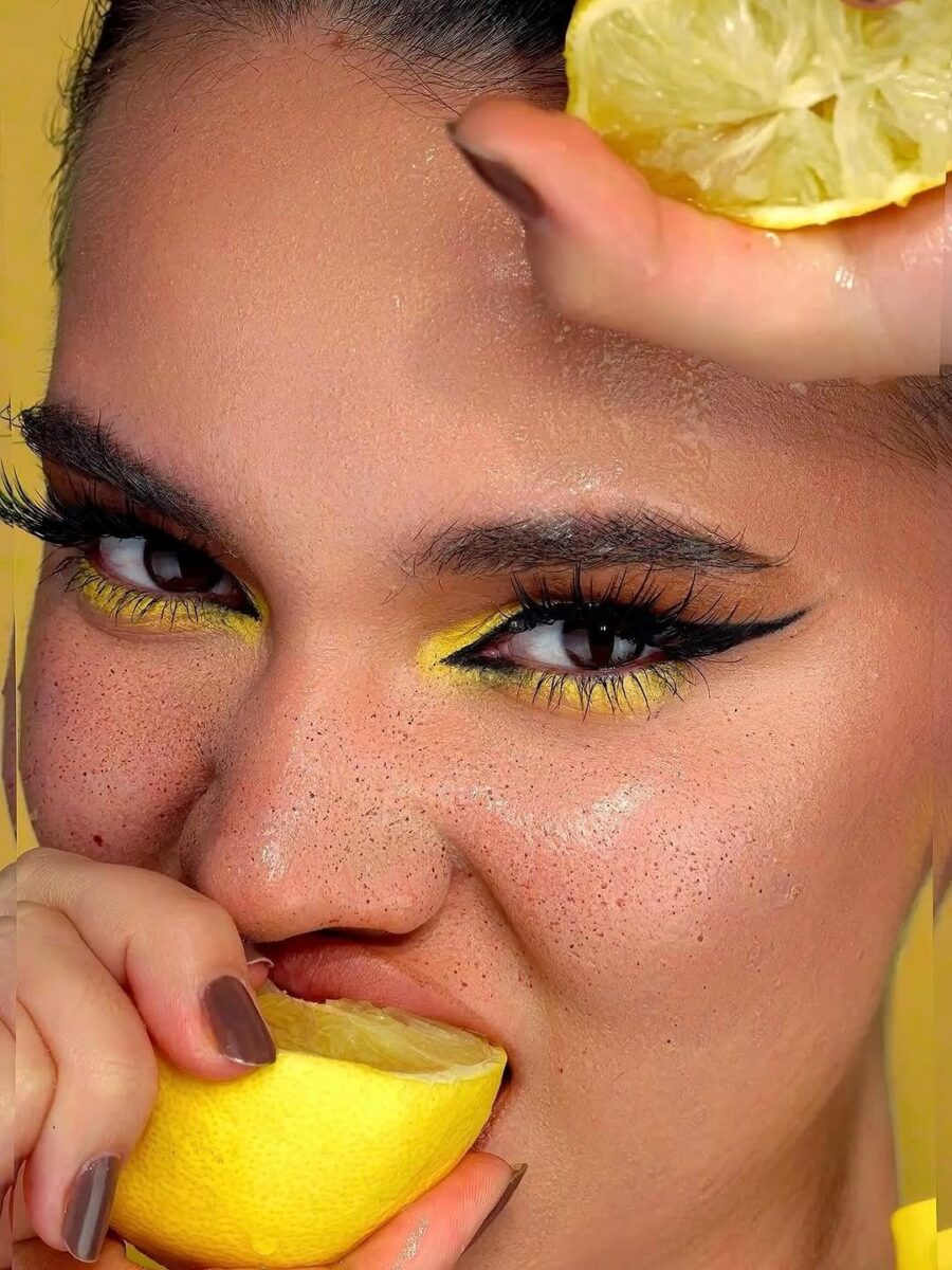 Vibrant yellow eyes that pop beautifully