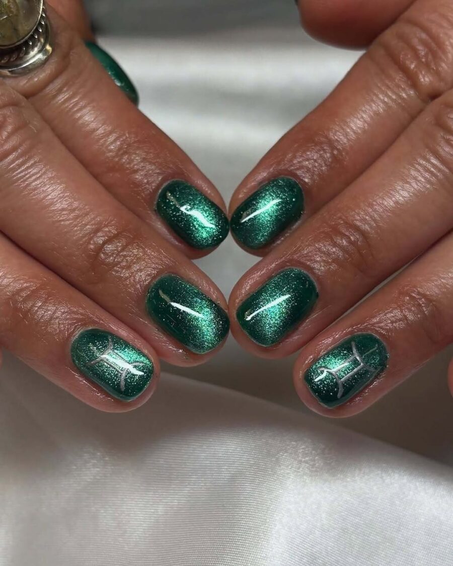 Glimmering green nails embody the Gemini spirit