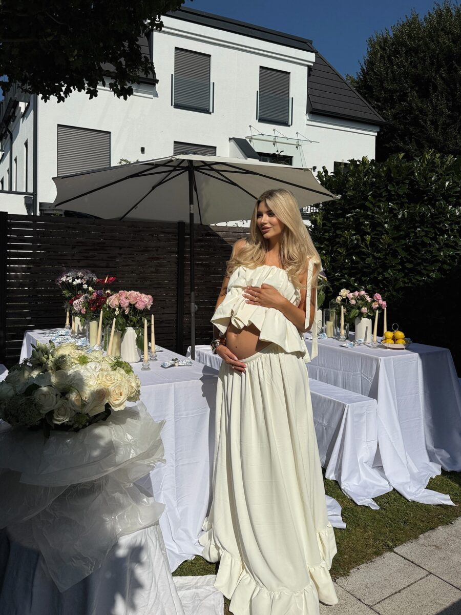 Elegant White Maternity Dress for Celebrating Life