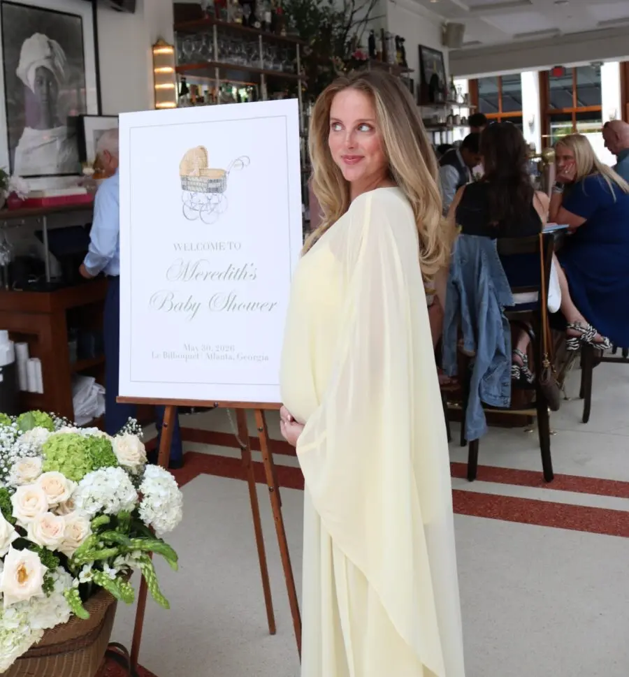 Elegant yellow dress for a baby shower