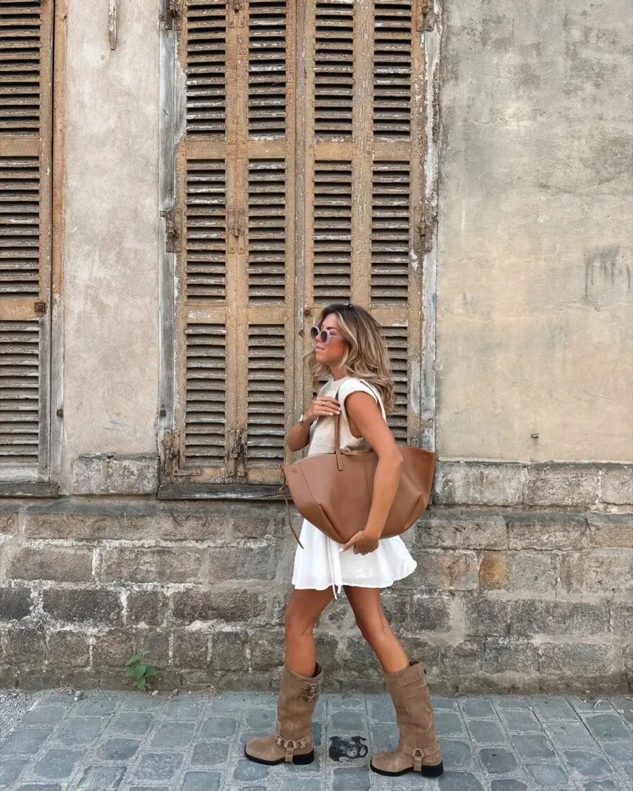 Stylish biker boots for a chic summer look