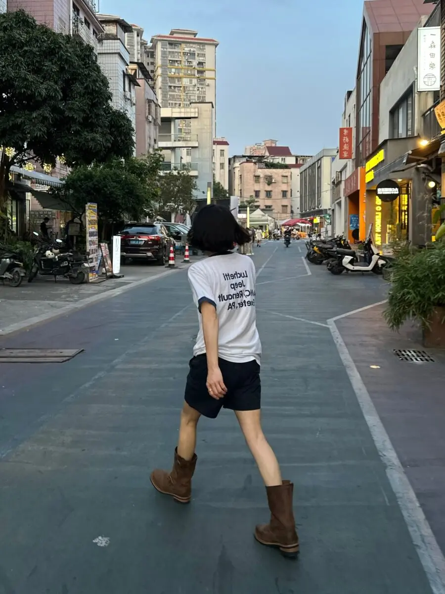 Casual street style with biker boots