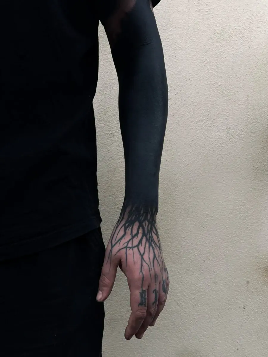 Exquisite black sleeve tattoo with root motifs