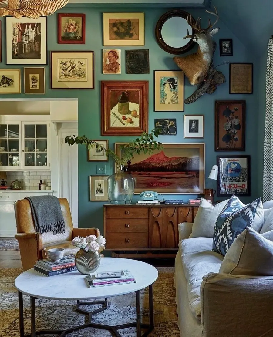 Cozy and Artistic Blue Living Room Decor