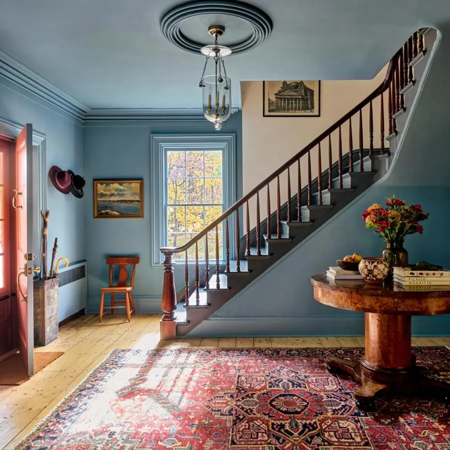 Charming Blue Decor with Vintage Touches