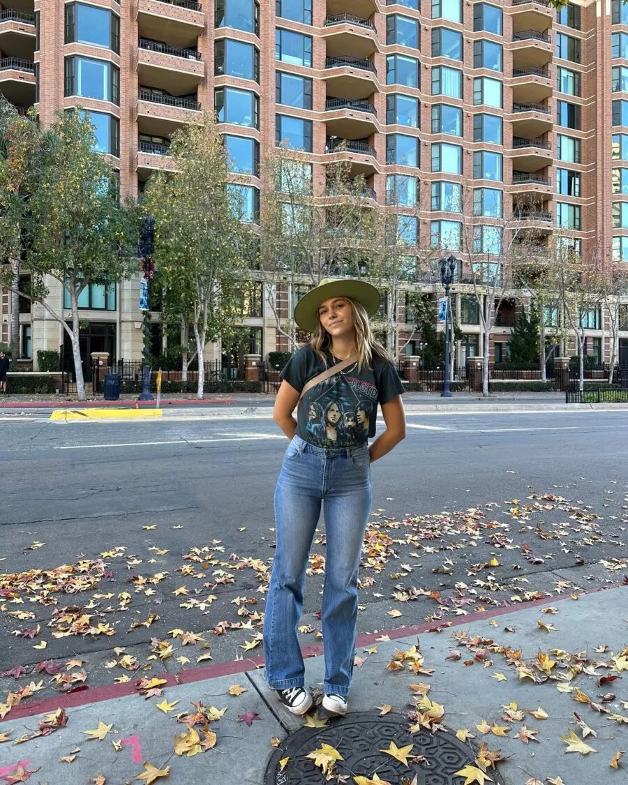 Stylish Fall Look with Converse Sneakers