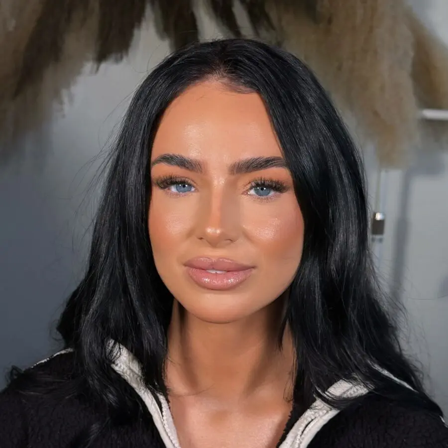 Effortless glow with natural beauty vibes