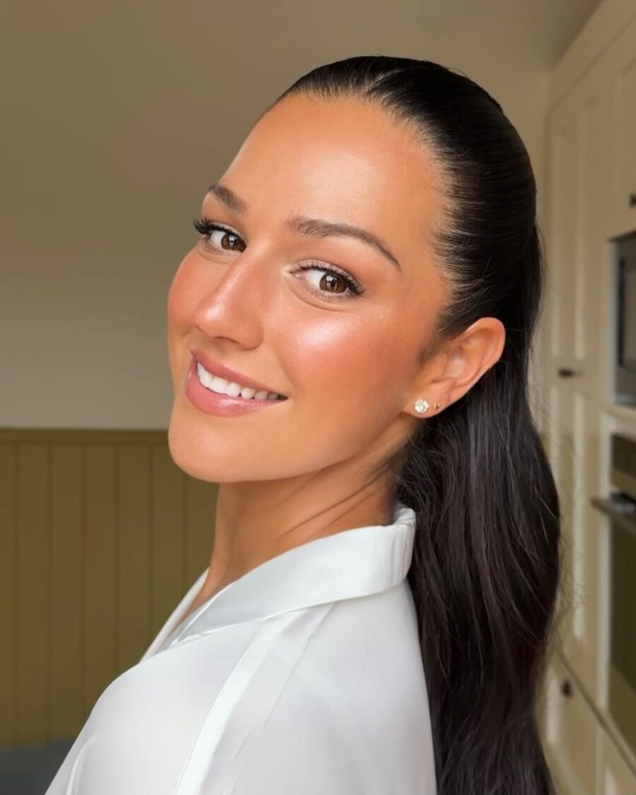Effortless glow with natural elegance