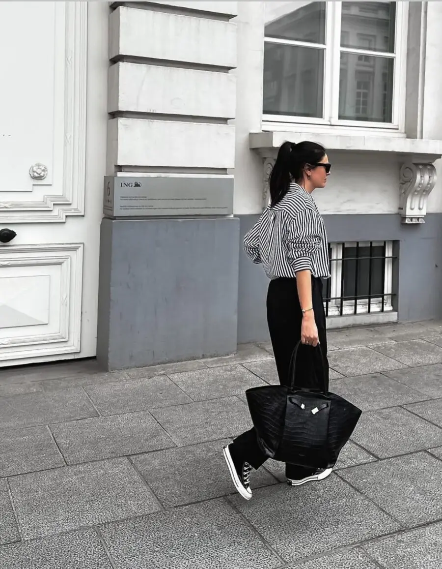 Chic Striped Blouse with Casual Converse Look