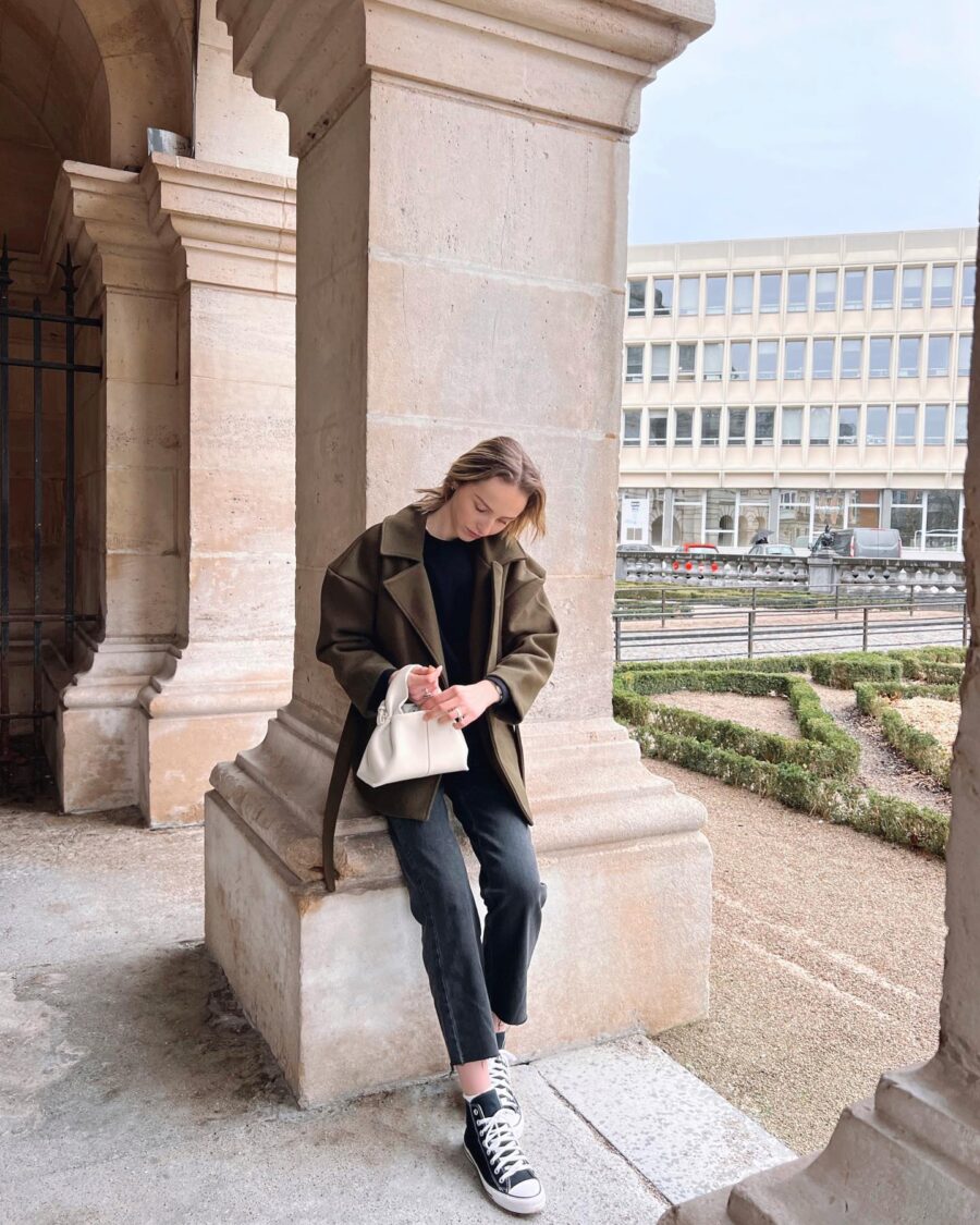 Effortlessly Stylish Urban Chic Ensemble