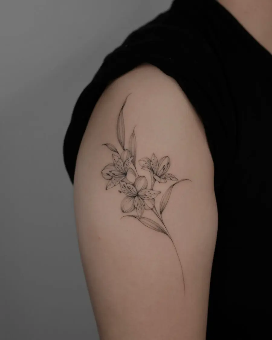 Elegant alstroemeria tattoo showcasing floral beauty