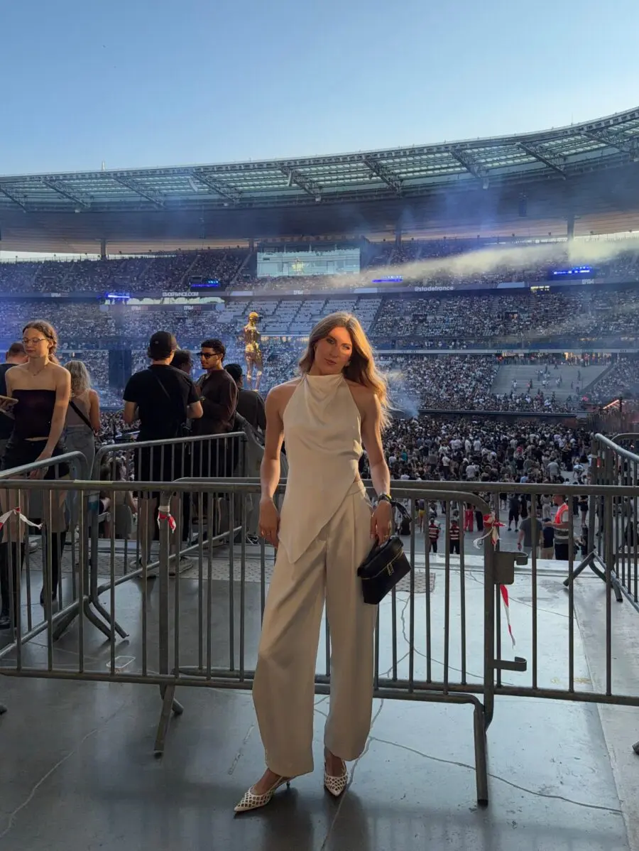 Chic and Sophisticated Drake Concert Ensemble