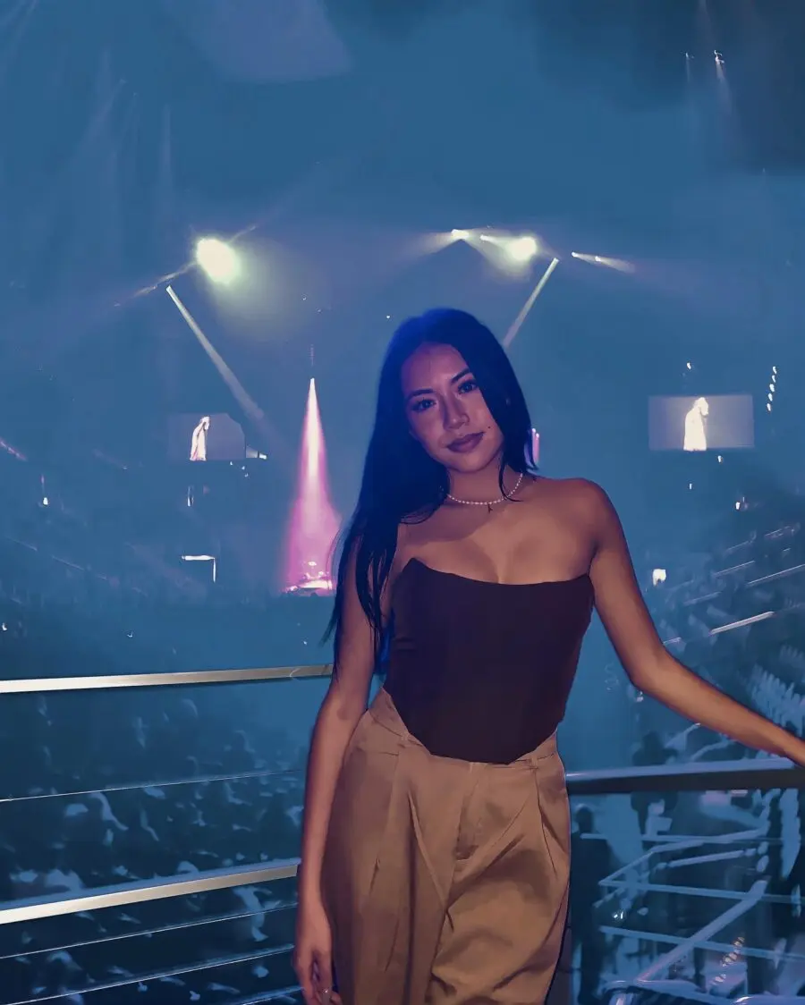 Chic Outfit Perfect for Drake Concert Vibes