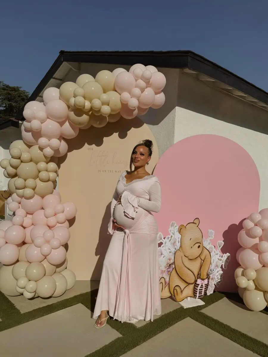 Chic maternity outfit for a baby shower.