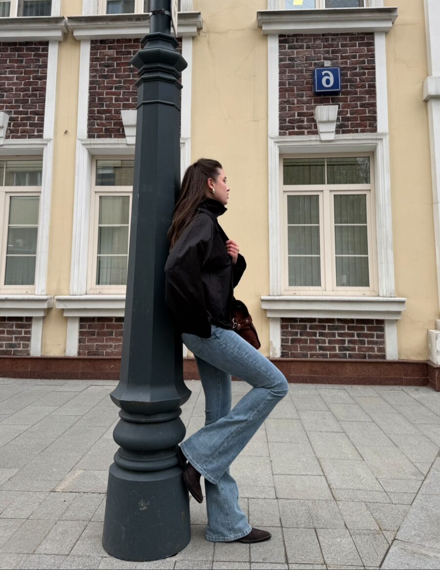 Chic street style with flare jeans and jacket