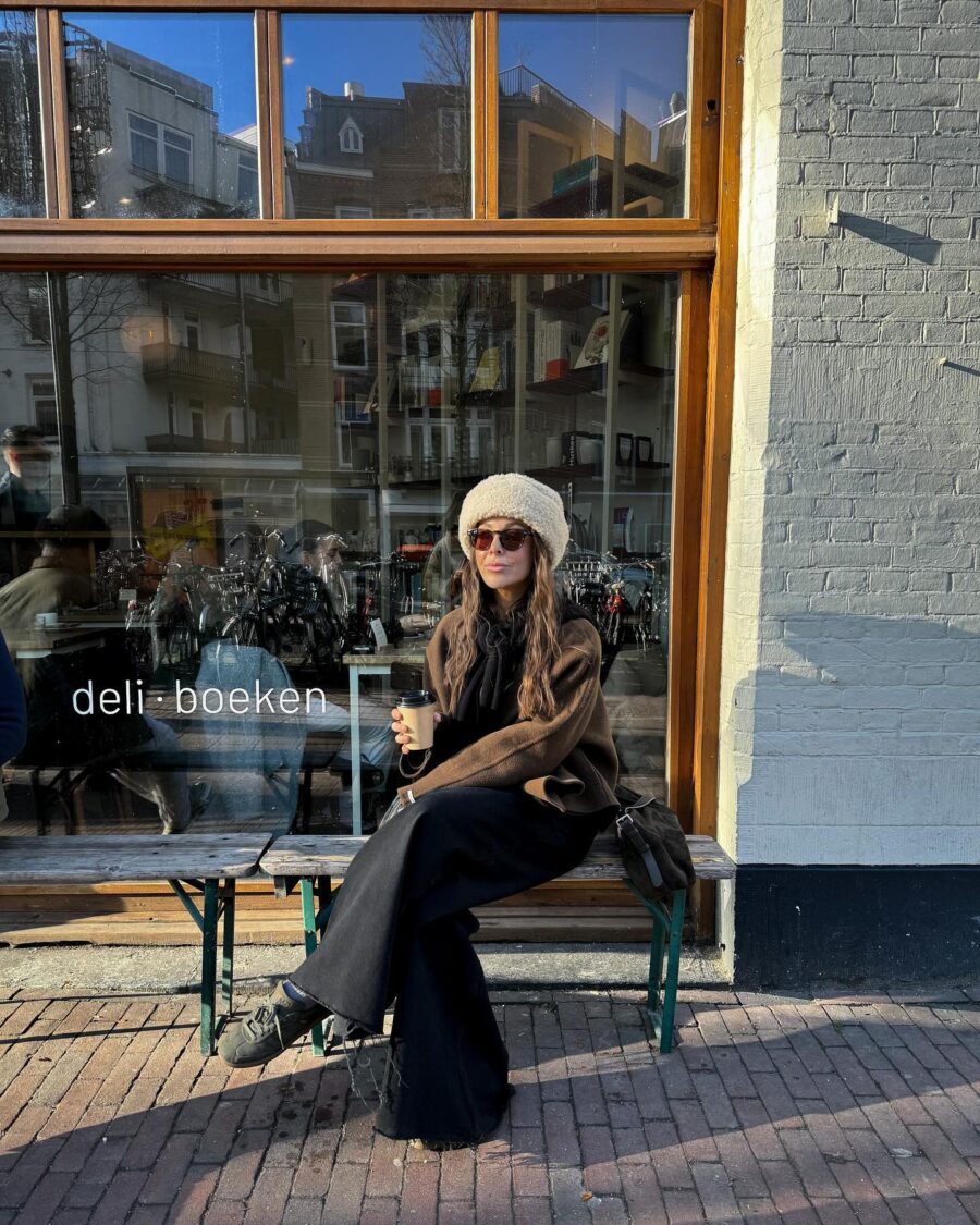 Chic Flare Jeans Style for Effortless Vibes