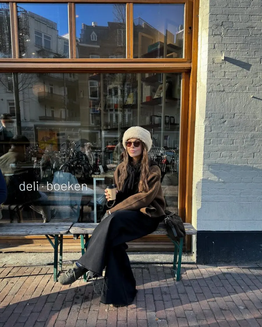 Chic Flare Jeans Style for Effortless Vibes