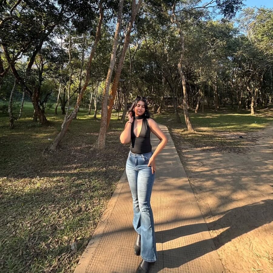 Chic Flare Jeans with a Black Top