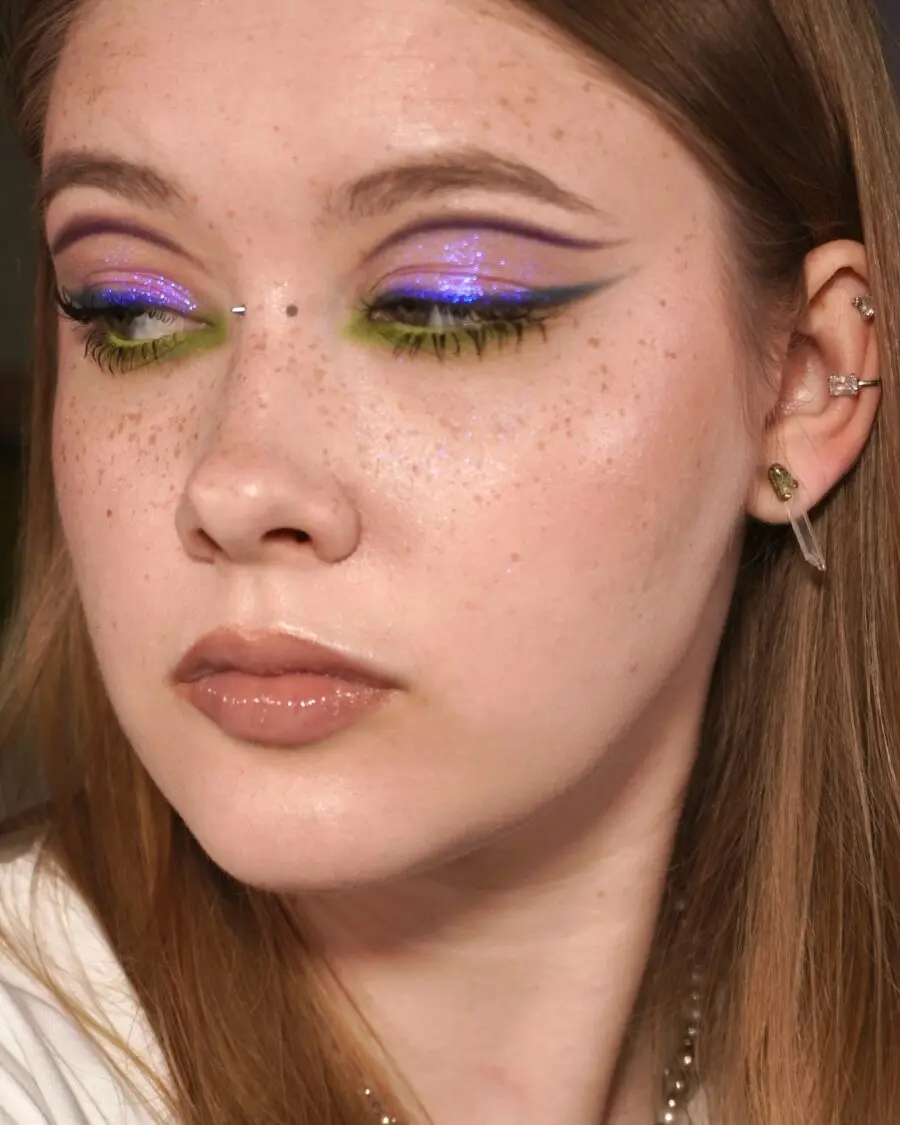 Vibrant halo eye with glitter accents