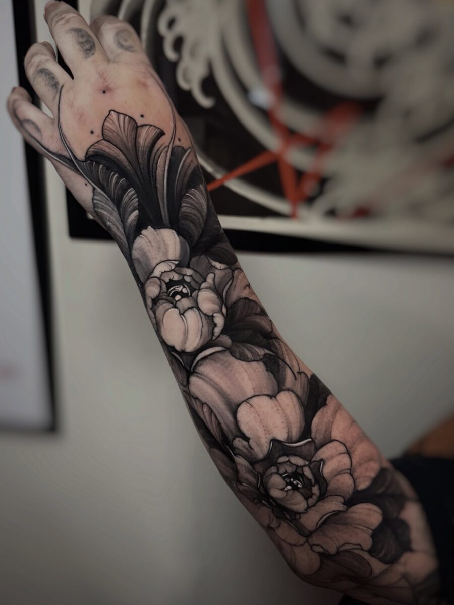 Stunning Floral Half Sleeve Tattoo Design