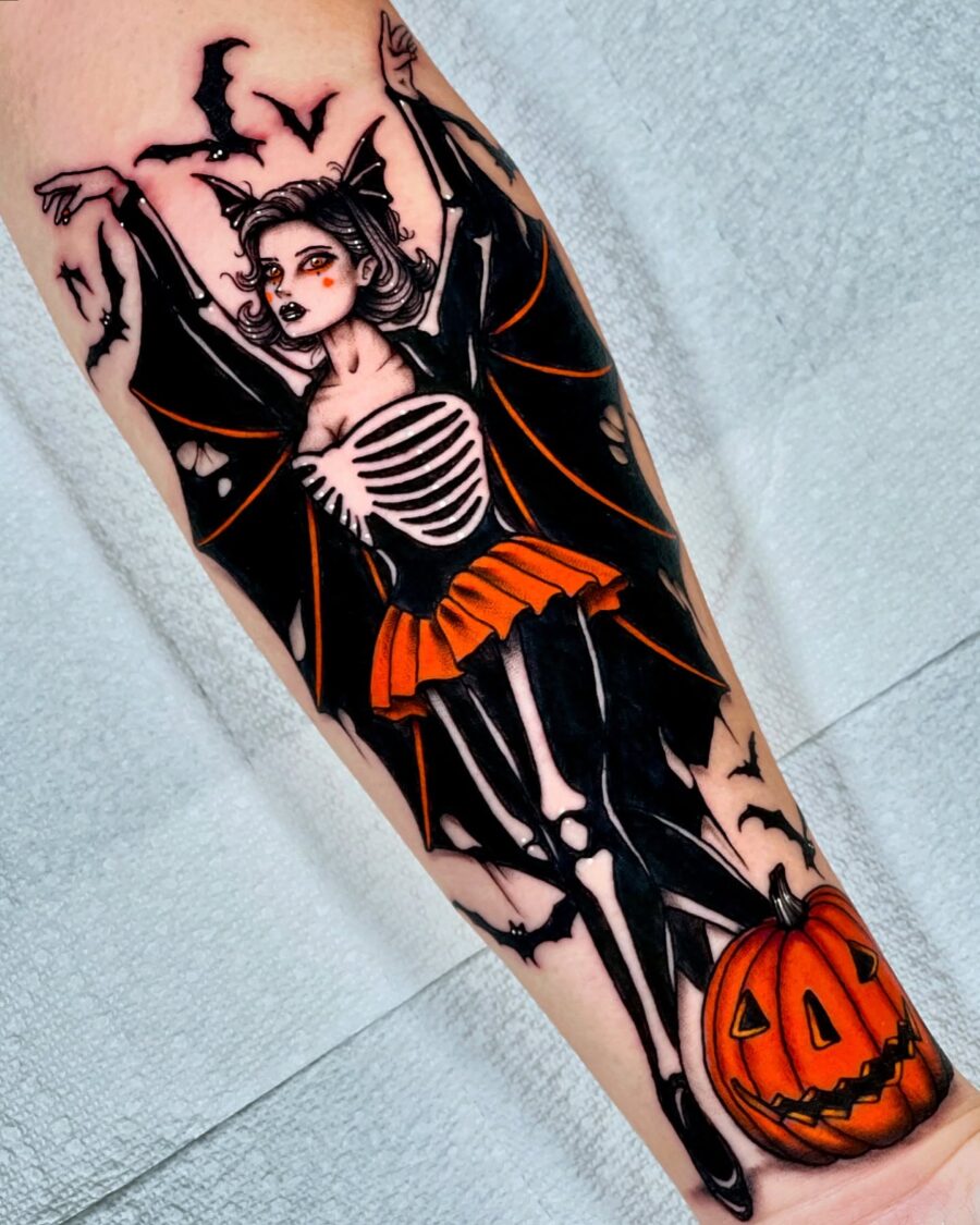 A spooky skeleton dancer ready for Halloween!