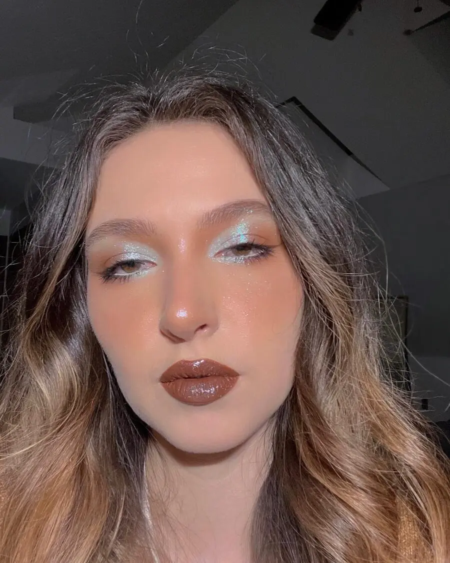 Stunning halo eye with bold lips