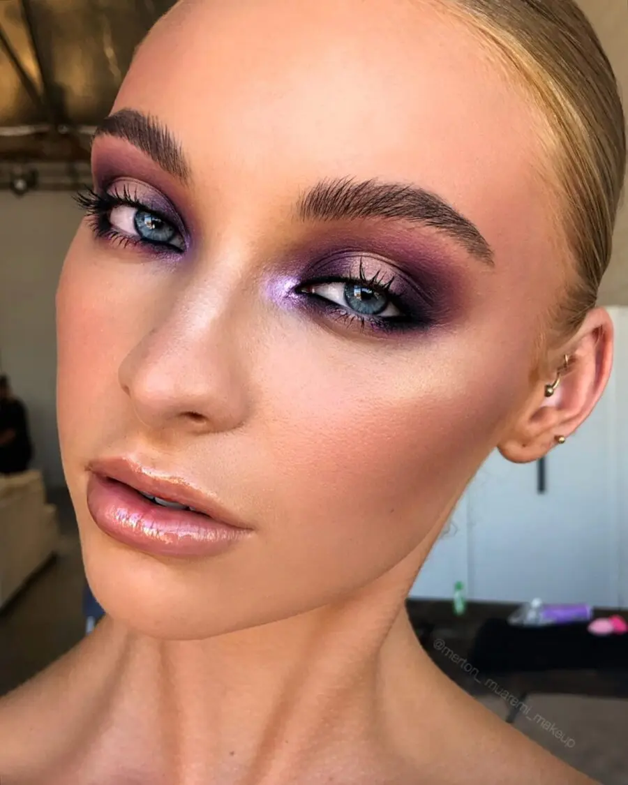 Glamorous halo eye with stunning purple tones