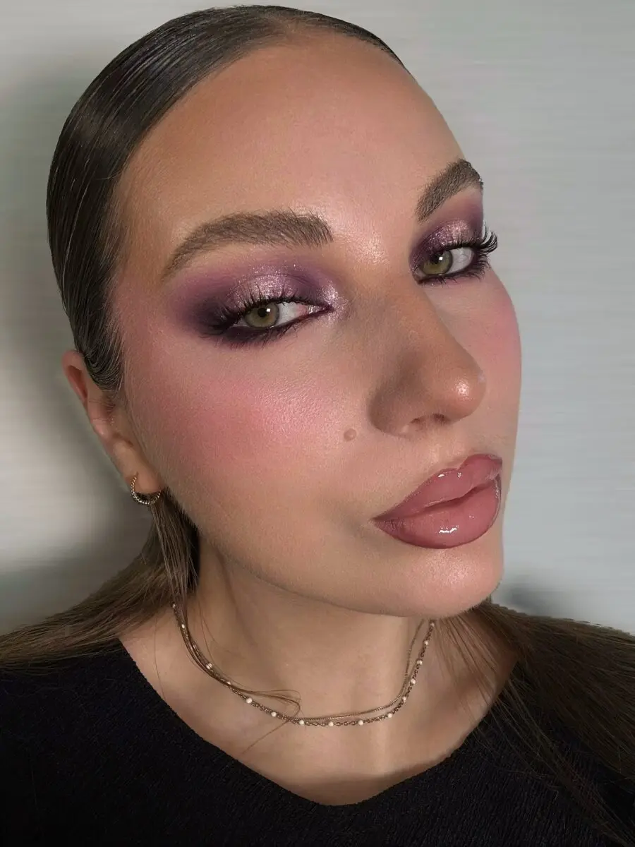 Glamorous purple halo eye makeup inspiration